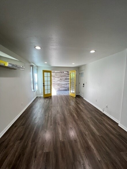 Building Photo - 4312 Franklin Ave