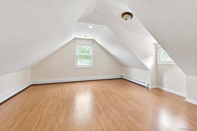 Building Photo - 3173 Roxbury Ln