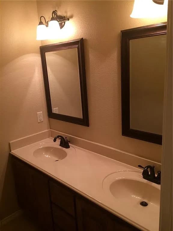 Building Photo - 3202 Palos Verdes Dr