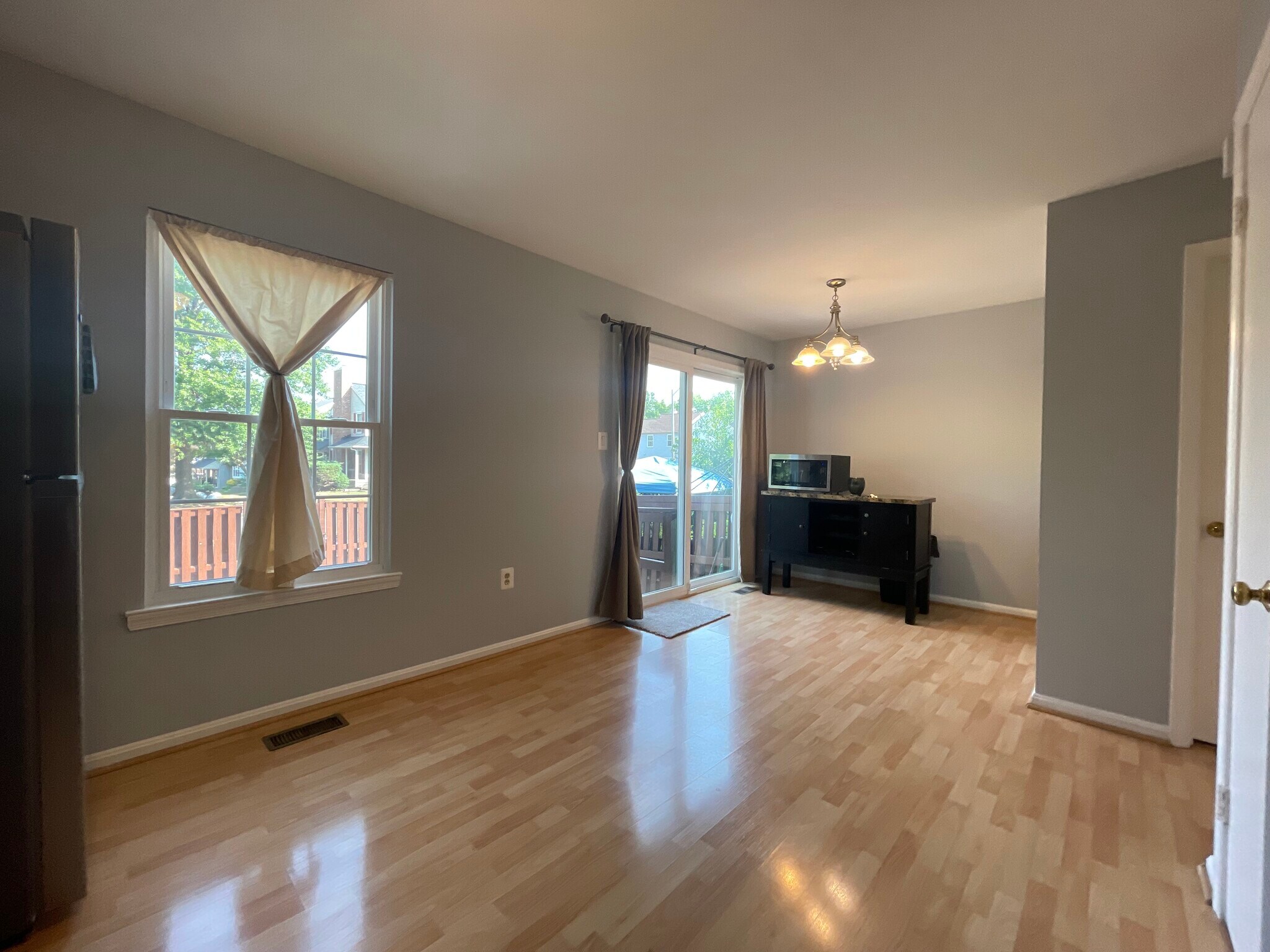 Building Photo - 6802 Cottingham Ln