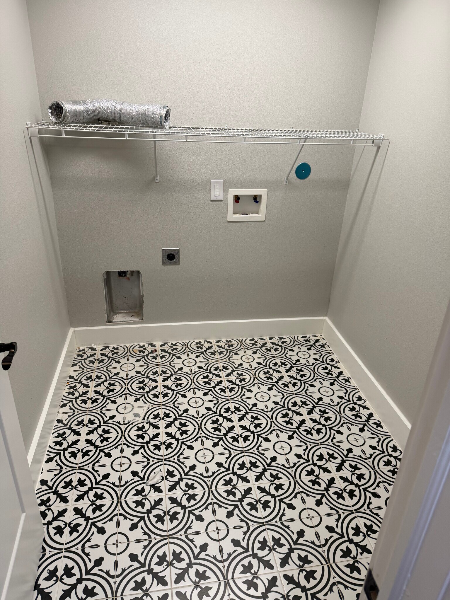 Building Photo - 101 April Point Pl