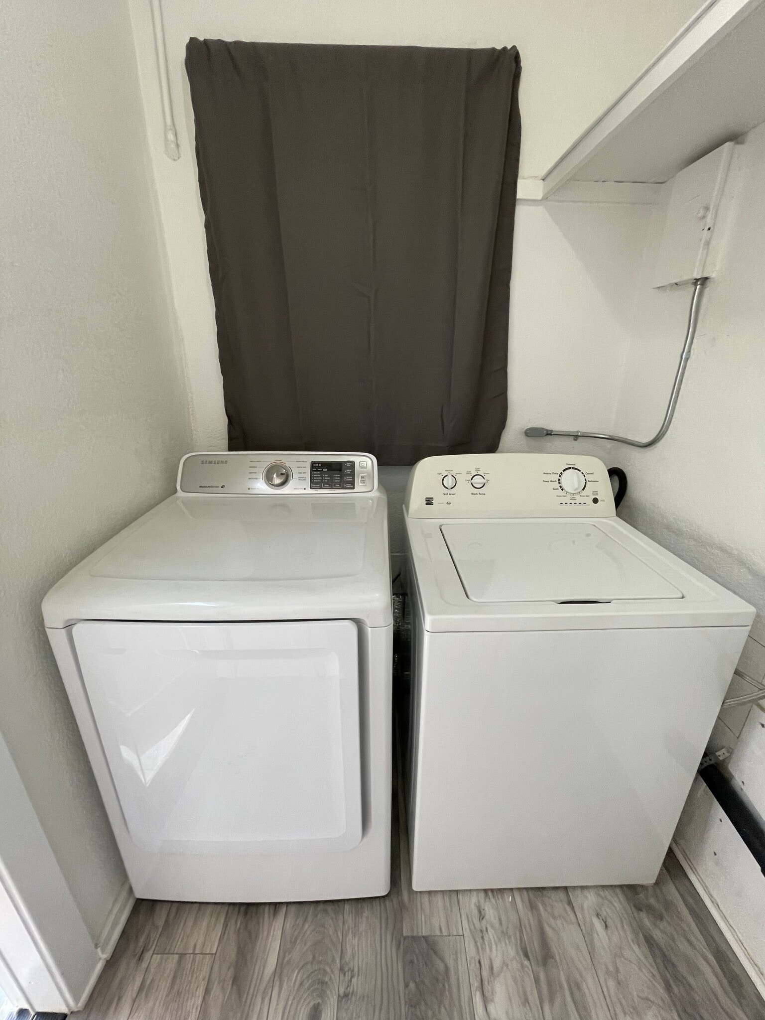 Washer/Dryer - 3036 Lemon St