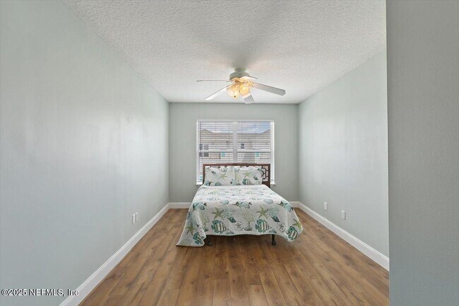 Building Photo - 217 7th Ave S