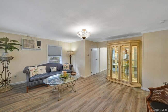 Building Photo - 10 Siracusa Blvd