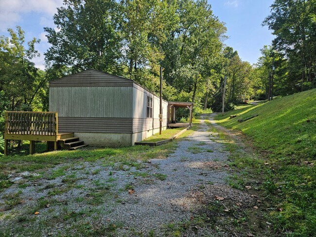 Building Photo - 8565 Pedigo Rd