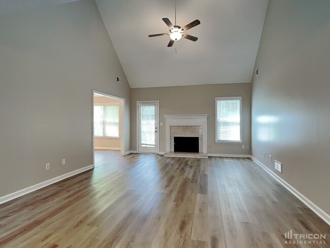 Building Photo - 3490 Glen Summit Ln