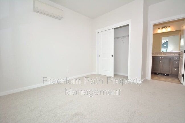 Building Photo - 6510 N Atlas Rd