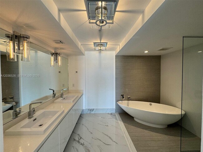 Building Photo - 330 Sunny Isles Blvd