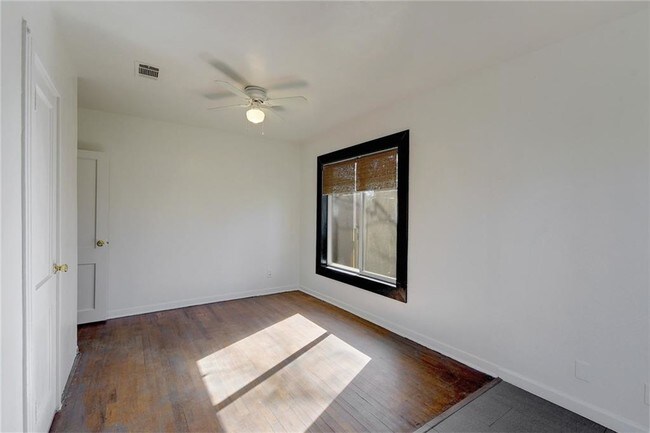 Building Photo - 1104 Tillery St