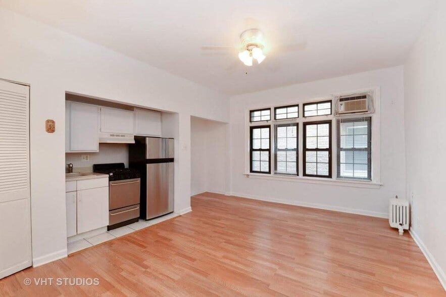 Building Photo - 1127 W Farwell Ave