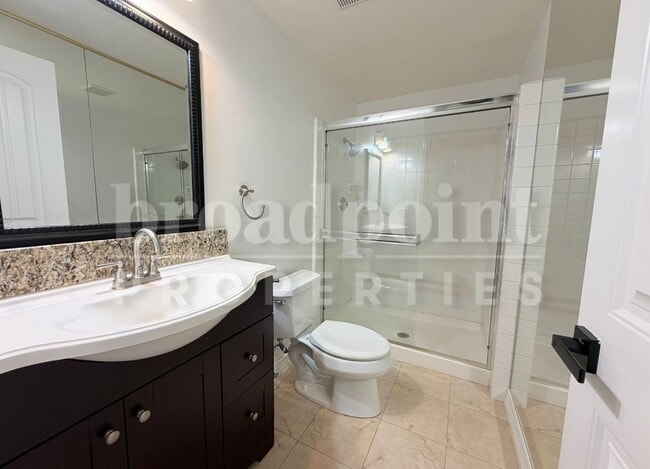 Building Photo - 203 Chapalita Dr