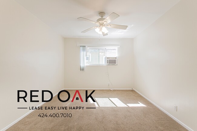 Building Photo - 642 Hayworth Ave