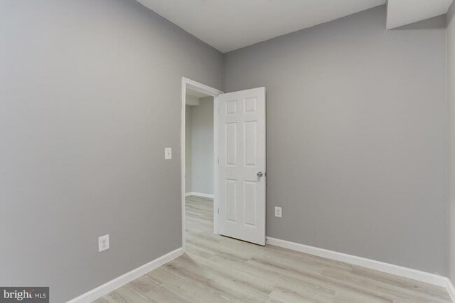 Building Photo - 400 N Highland Ave