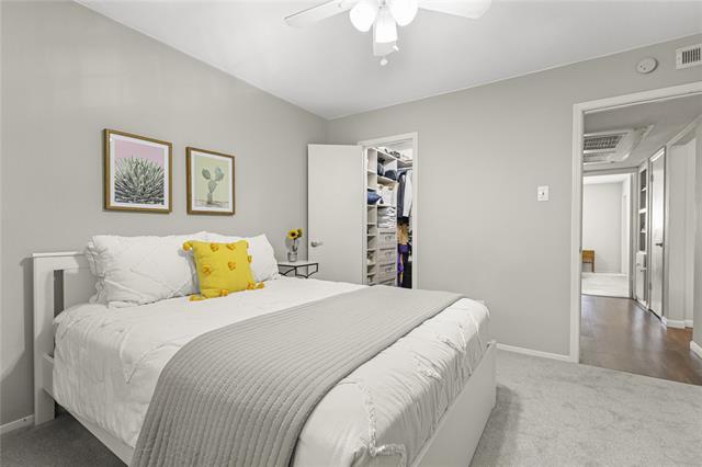 Building Photo - 7731 Meadow Park Dr