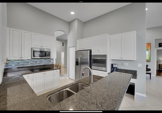 Building Photo - 7922 Monarch Ct