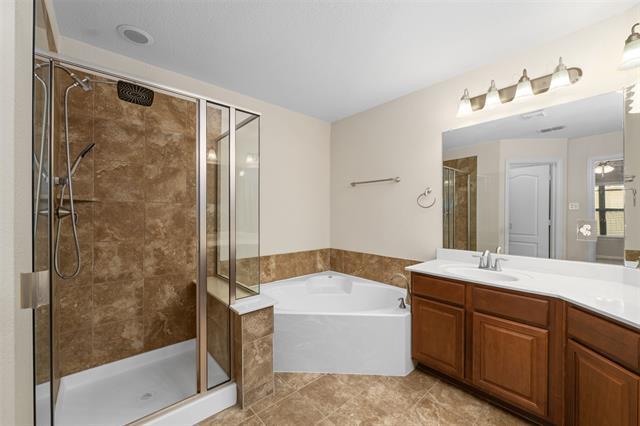 Building Photo - 6944 Carrington Ln