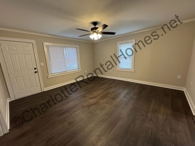 Building Photo - 2071 Startown Rd