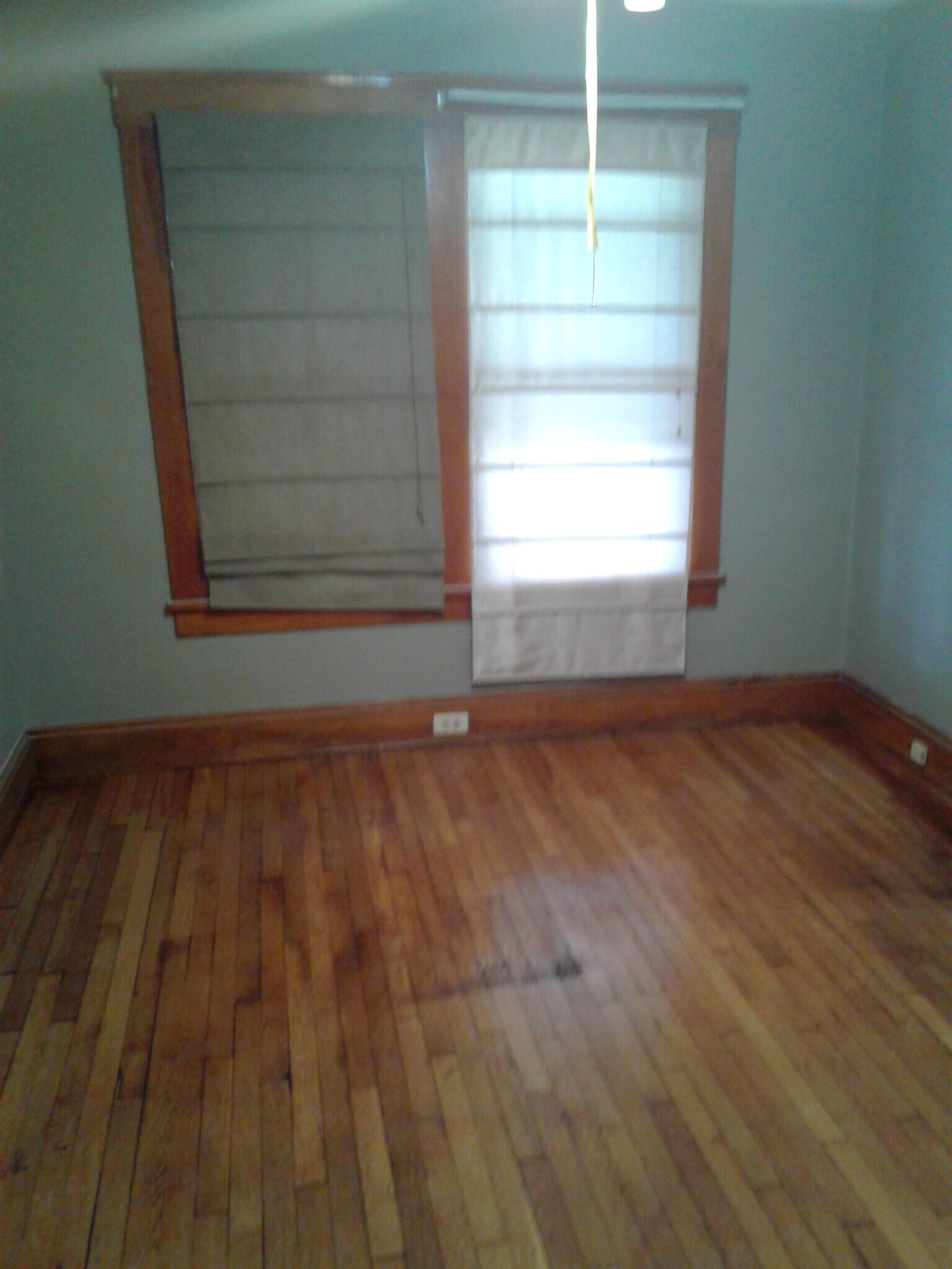 Building Photo - 17405 Woodford Ave