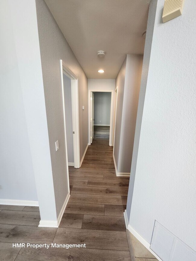 Building Photo - AVAILABLE NOW! Ontario Apt. in a gated community