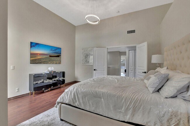 Building Photo - 5469 Grand Park Pl
