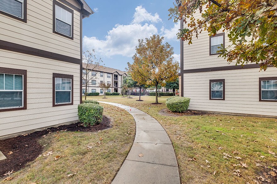 LA SIERRA APARTMENTS New Braunfels, TX Apartment Finder