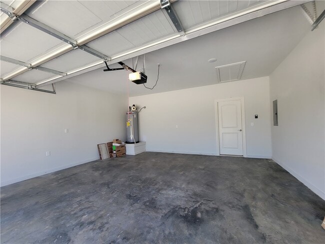 Building Photo - 1041 E Skyline Lp