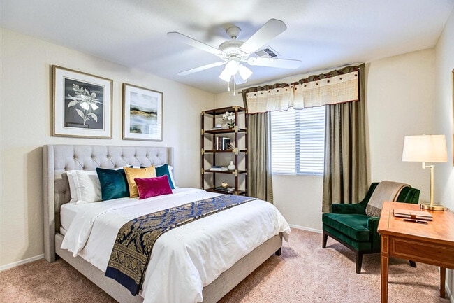 Building Photo - 24347 N Oasis Blvd