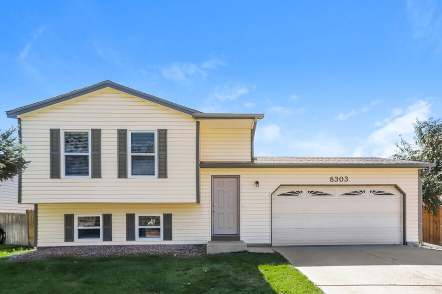 Primary Photo - 8303 Sandreed Cir
