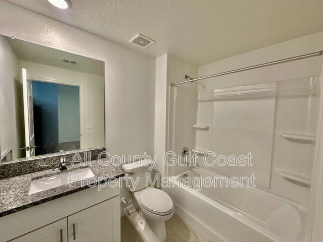 Building Photo - 9207 Bonita Mar Dr