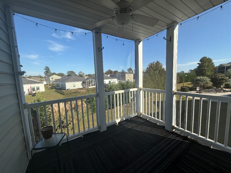 Building Photo - 2040 Cross Gate Blvd