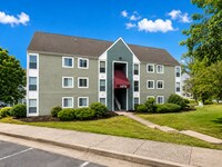 Building Photo - Blacksburg, 4 BR / 2 BA Available August 17