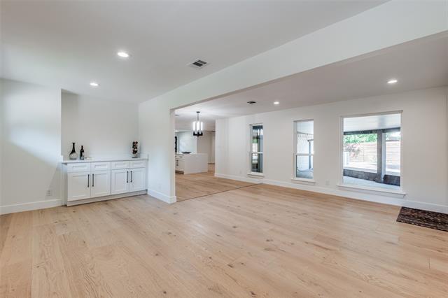 Building Photo - 1516 W Five Mile Pkwy