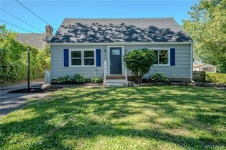 Building Photo - 6910 Wellington Dr