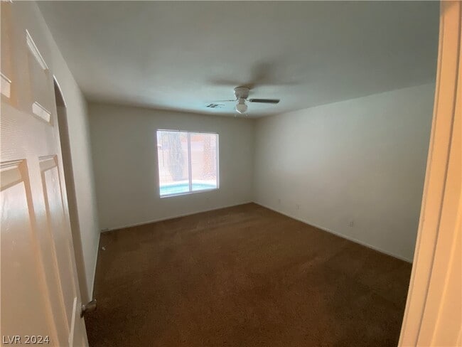 Building Photo - 358 July Jewel Ave