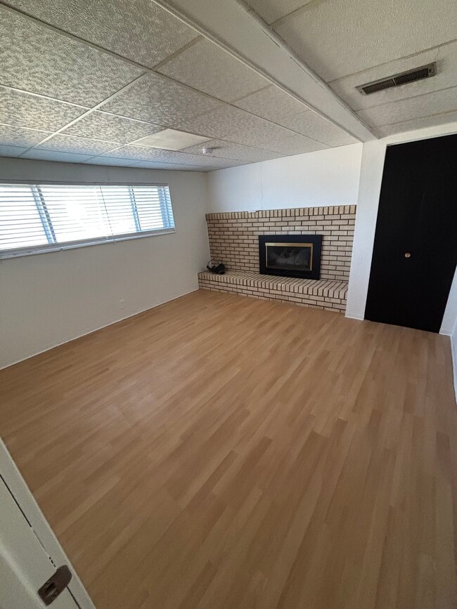 Building Photo - 193 E 5300 S