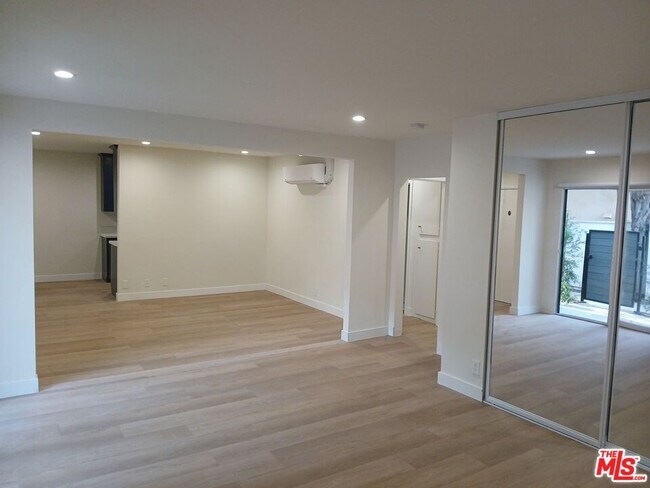 Building Photo - 847 15th St