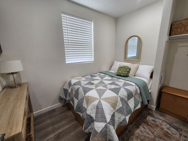 Building Photo - 228 N Soto St