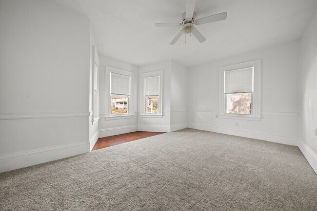 Building Photo - 99 Montvale Ave