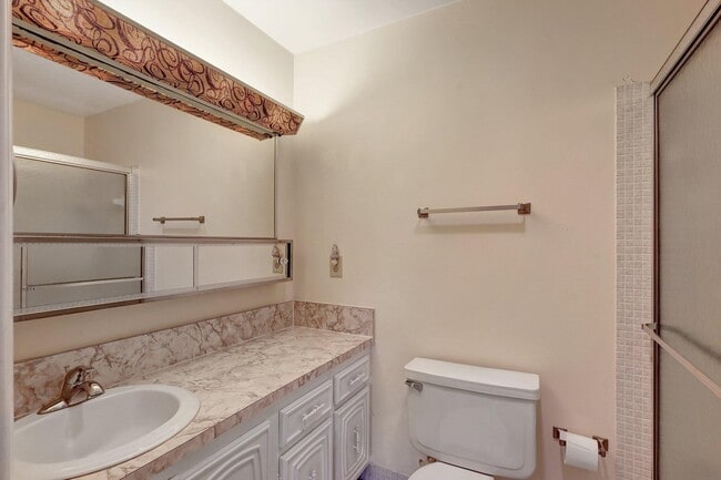Building Photo - 903 Savannas Point Dr