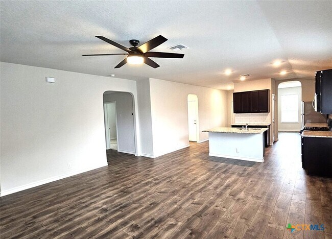 Building Photo - 181 Harley Hay