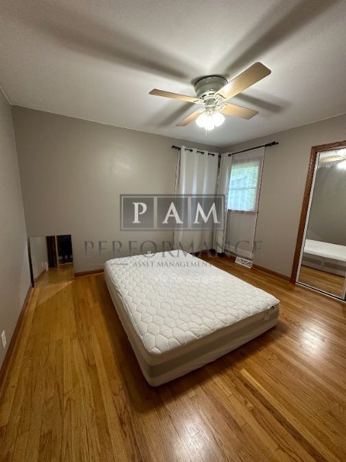 Building Photo - 7116 W Armour Ave