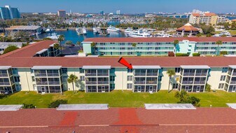Building Photo - 717 S Beach St