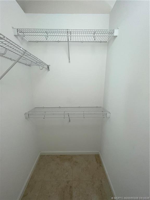 Building Photo - 456 SW Prado Ave