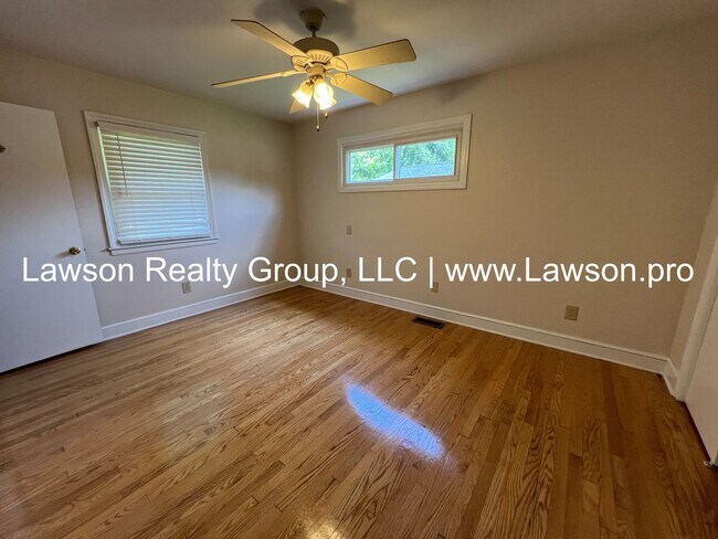 Building Photo - Spacious Ranch in North Lakes