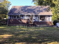 Building Photo - Updated 4BR with two living spaces in Hikes Point **Available Now**