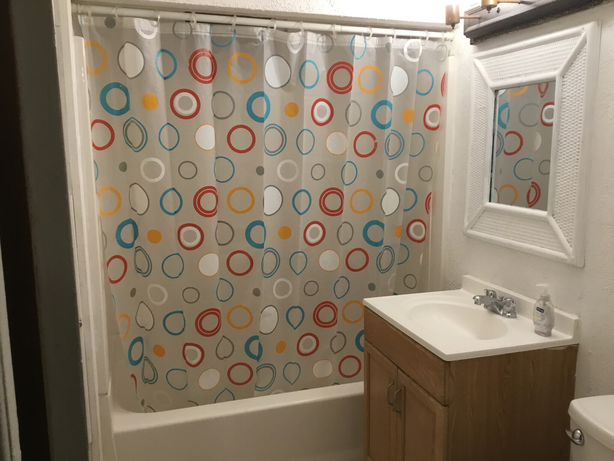 Building Photo - 1023 Downer Ave