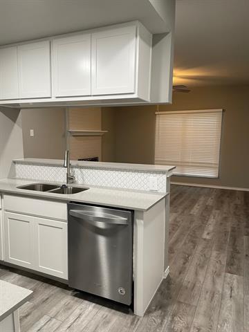 Building Photo - 220 Samuel Blvd