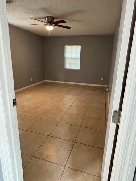 Building Photo - 452 Apopka Hills Cir