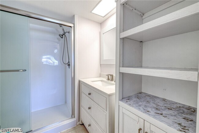 Building Photo - 17456 Overhill Dr