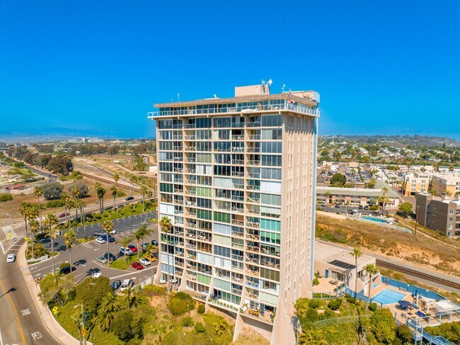 Building Photo - 1200 Harbor Dr N